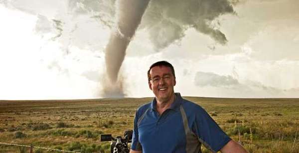 Aquele sorriso automático antes de sair correndo