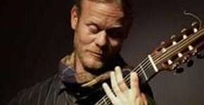 Édria Barbieri se apresenta na Galeria Olido