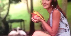 Sabrina Parlatore comemora um ano do fim da quimioterapia