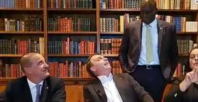 Bolsonaro diz que Hélio Lopes é negro porque ‘demorou para nascer’