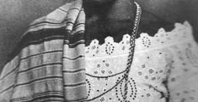 Dona Guga, a dama dos 70 carnavais