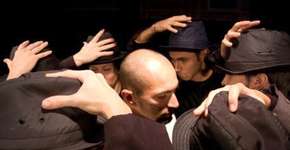 Espetáculo “Artista da Fome” em Santo André