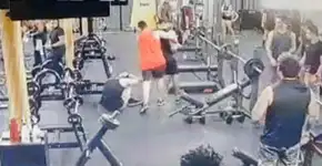 Jovem tem mandíbula quebrada após se recusar a revezar treino na academia