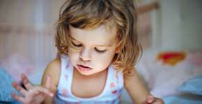 Estudo relaciona atrasos na linguagem a brinquedos eletrônicos