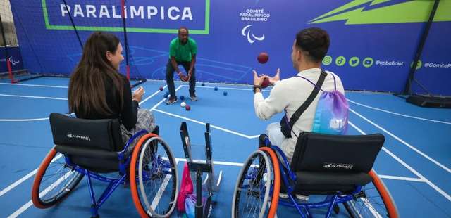 Arena com transmissão dos jogos da Paralimpíadas