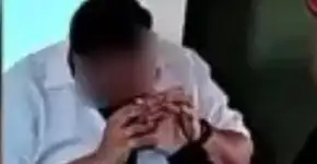 Servidor é afastado de escola após simular sexo oral em dedo de aluno