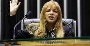 Flordelis emprega filho com o qual é proibida de ter contato