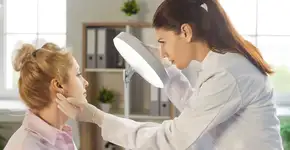 Celulite facial: conheça os sintomas e os perigos dessa condição para a saúde