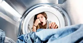 Como eliminar o mau cheiro da sua máquina de lavar com passos fáceis