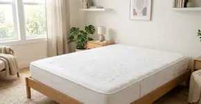 Na Suécia eles colocam bicarbonato de sódio no colchão para tirar a umidade e fazem a aspiração mensal para ele nunca acumular ácaros