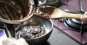 Esse brigadeiro de panela vai derreter na sua boca