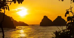 Fernando de Noronha barra turistas não vacinados