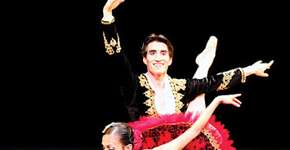 Espetáculo “Eles dançam mal” no Sesc Ipiranga