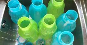 Você limpa sua garrafa de água do jeito certo? Técnica com arroz viraliza, mas tem alerta de especialista