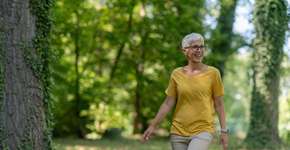 Caminhada diária ajuda a prevenir 13 tipos de câncer, segundo estudo