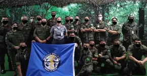 A festa dos memes após viralizar fotos com falsas máscaras em militares