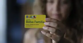 Beneficiários do Bolsa Família são surpreendidos com antecipação
