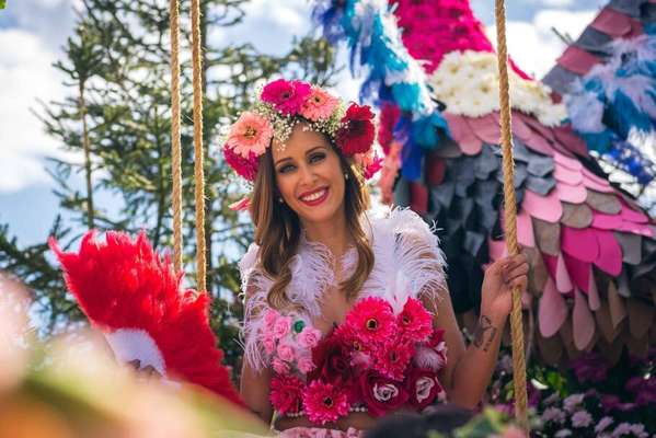 Desfile durante a Festa da Flor, na Ilha da Madeira