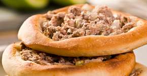 Como fazer esfiha aberta fácil sem complicar a sua vida