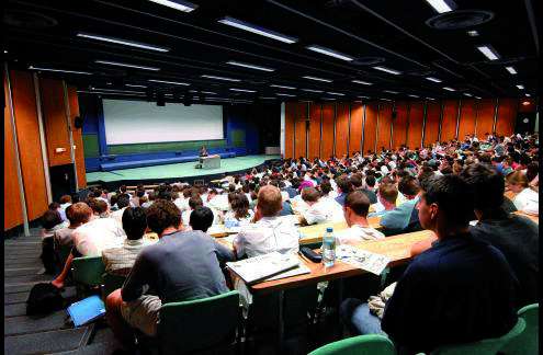 Oportunidades de estudos na França. Divulgação Campus France Brasil 