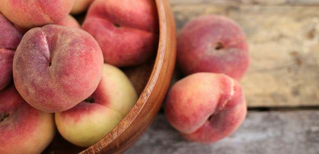Mousse de pêssego para alegrar um dia comum