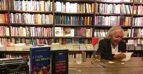 Texto sobre ‘racismo reverso’ da Folha gera enxurrada de críticas na web