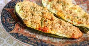 Abobrinha assada com parmesão pronta em 25 minutos