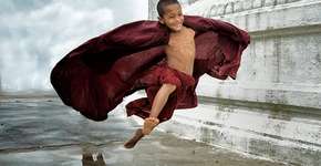 Ensaio mostra a rotina dos jovens monges budistas da Ásia Central