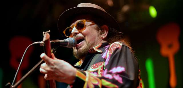 Geraldo Azevedo no 15ºArraiá do Circo