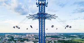 Homem morre ao cair de torre em parque de diversões em Orlando, EUA