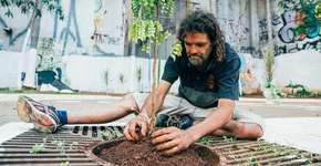 Em três meses, morador de rua revitaliza praça no centro de SP