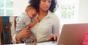 Coletivo feminista oferece aula gratuita de redação para mães