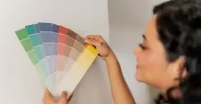 A cor de parede que está melhorando o humor das pessoas, segundo a neurociência