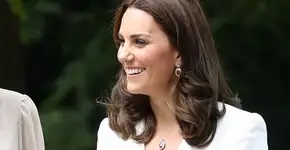 Faça a escova de Kate Middleton gastando pouco e sem sair de casa