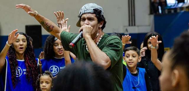 Rimas virada em versos – Victor Massaki