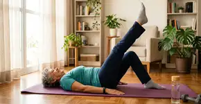 Pernas fortes a partir dos 60 anos: Estes 5 exercícios deitados no chão são especialmente eficazes