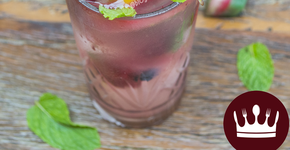 Como fazer gelo colorido e um chá detox saboroso