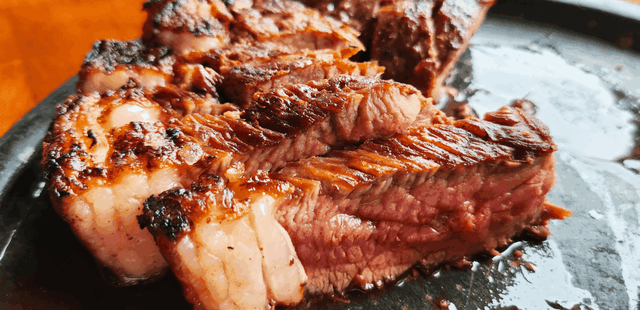 A melhor e mais suculenta picanha na manteiga para o seu almoço ou janta