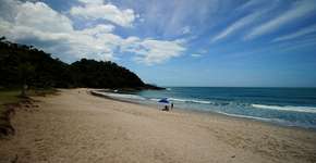 Praia da Jureia é paraíso escondido no litoral norte de SP