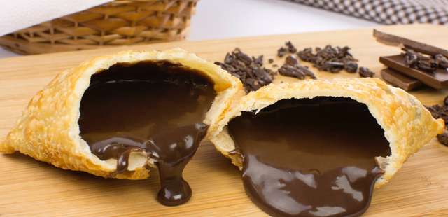 Como fazer pastelzinho de Nutella com apenas 5 ingredientes
