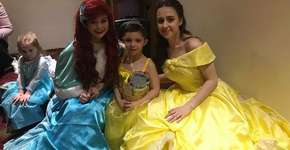 Princesa canta na língua de sinais para aniversariante surdo