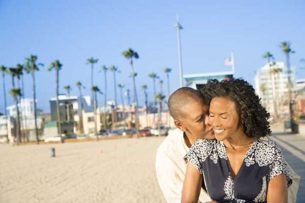 7- Promove bem estar: A liberação de endorfinas dá sensação de bem estar. 