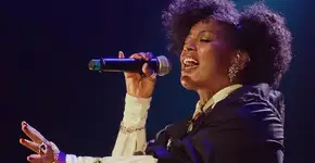 Thalma de Freitas apresenta ‘Gira de SambaJazz’