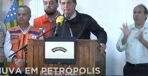 Bolsonaro sobrevoa Petrópolis, mas esconde que cortou verba de combate à enchente
