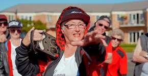 Grupo de idosos recria clipe da Taylor Swift