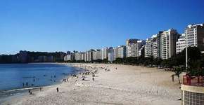 Yoga, Beach Tennis e atividades para idosos em Icaraí