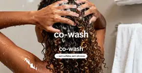 Lave o cabelo sem shampoo e tenha cachos sem ressecamento!