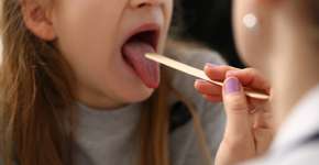 Tem coisas que a sua língua está tentando dizer sobre sua saúde; saiba decifrar