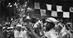 Dos cordões às escolas de samba