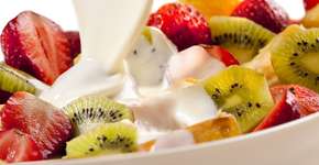 Experimente fazer a melhor receita de salada de frutas